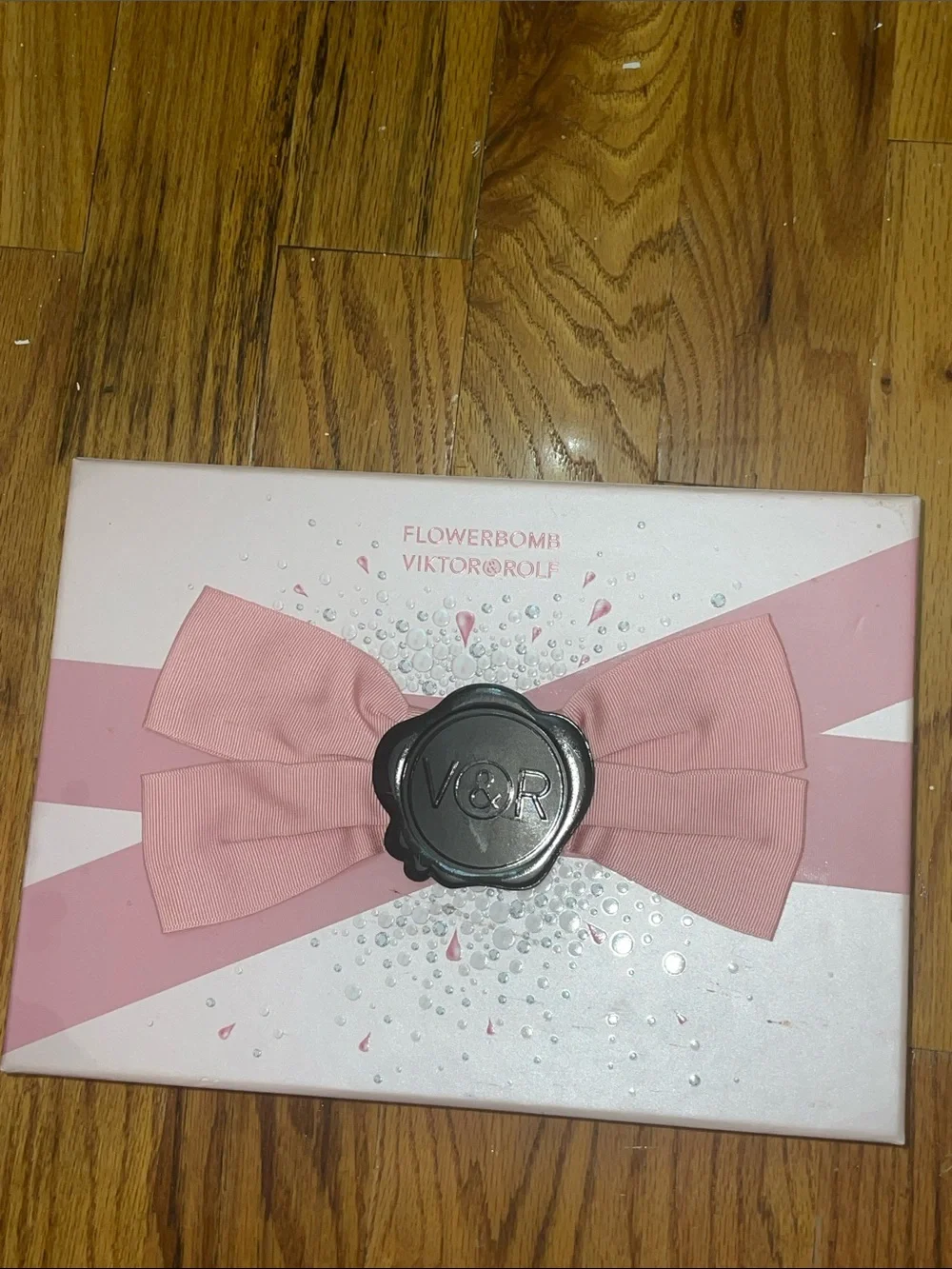 NEW Viktor & Rolf Flowerbomb Gift Set - Pink & Black